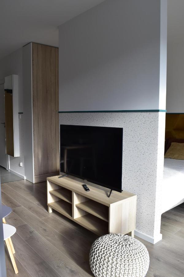 White Modern Tower Atal Apartment *
